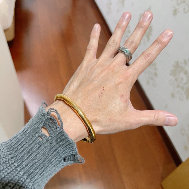 Gvc*1 bracelets